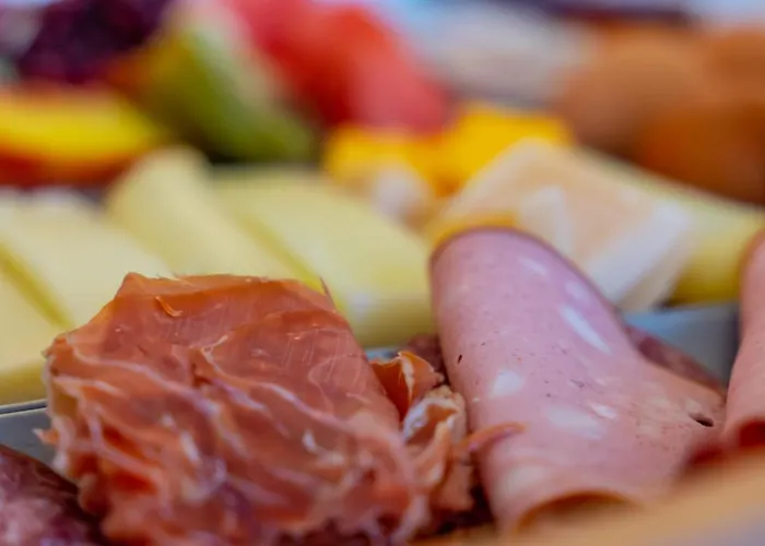 센트럴 피라 호텔 3*