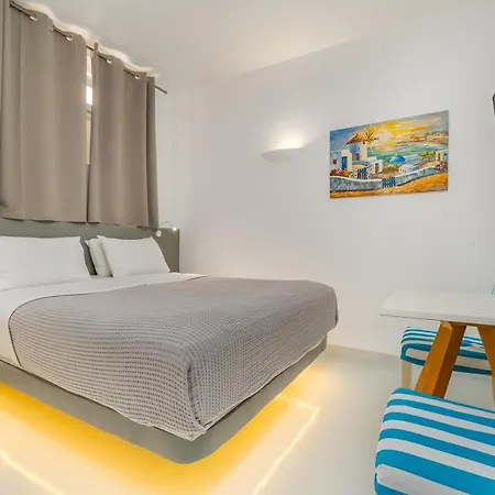 מלון Central Fira Suites סנטוריני