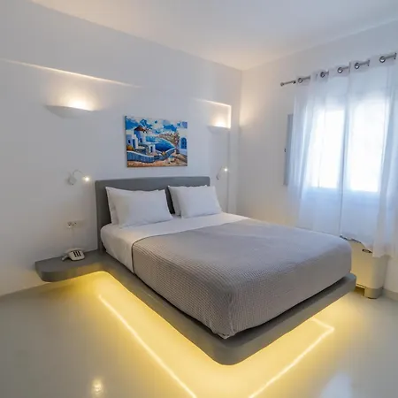 Central Fira Suites