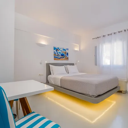 מלון Central Fira Suites סנטוריני