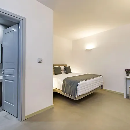 מלון Central Fira Suites סנטוריני