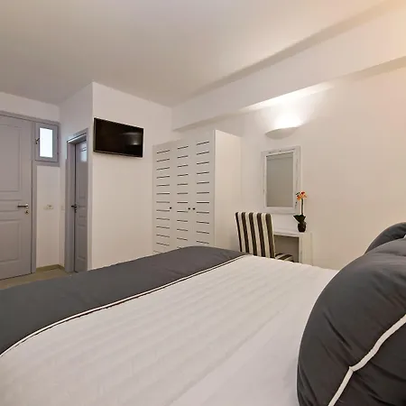 מלון Central Fira Suites סנטוריני