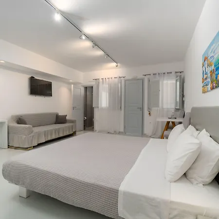 Central Fira Suites סנטוריני