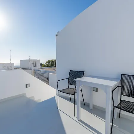 Central Fira Suites 3* סנטוריני