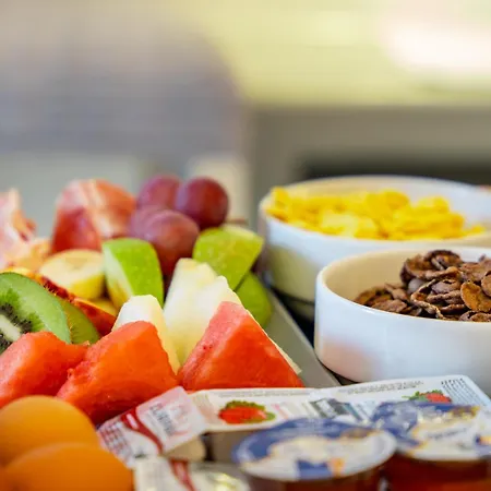 ホテル セントラル フィラ ホテル サントリーニ