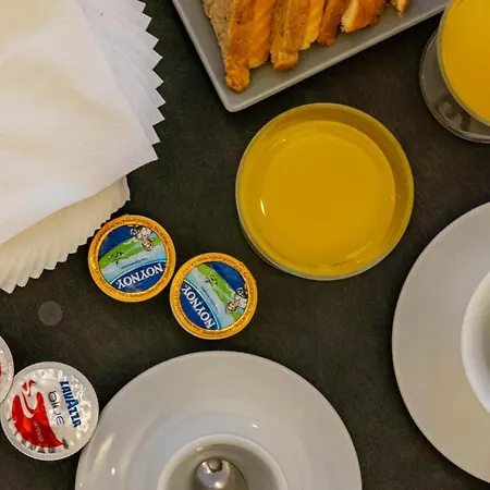 セントラル フィラ ホテル サントリーニ