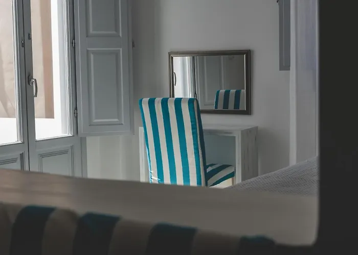 Hotell Central Fira Suites