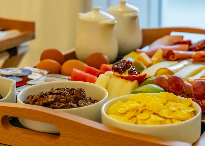 Hotel Central Fira Suites