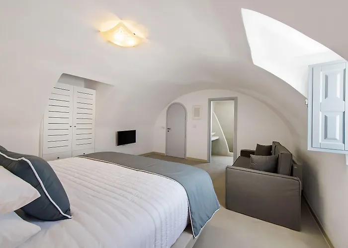 Hotel Central Fira Suites