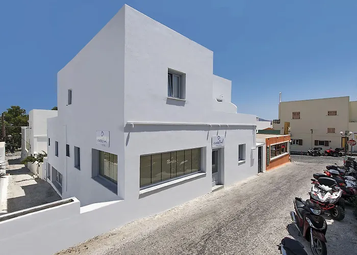 Hotell Central Fira Suites 3*