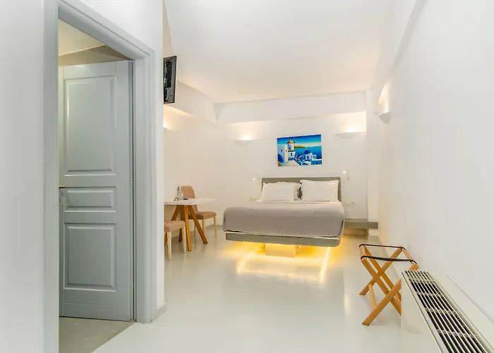 Hotel Central Fira Suites 3*